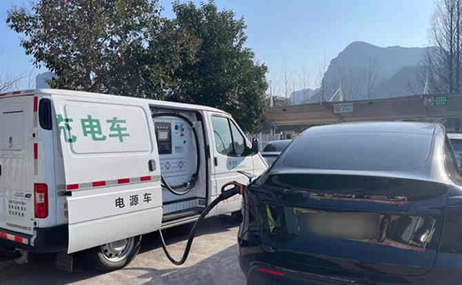 鹿邑汽车搭电