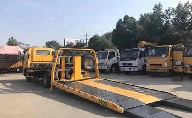 鹿邑汽车中途维修案例